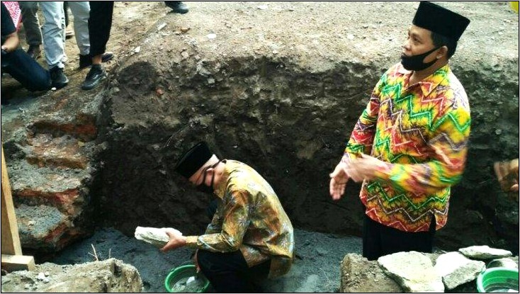 Contoh Surat Undangan Peletakan Batu Pertama Pembangunan Sekolah